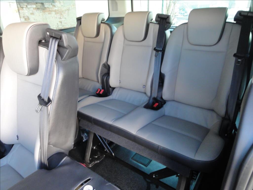 Ford Tourneo Custom Kombi 2,2 l 114 kw