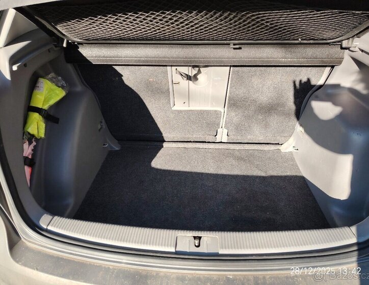 Volkswagen Golf Sedan 0,0 77 kw