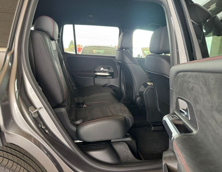 Mercedes-Benz EQB SUV / Terénní 0,0 215 kw