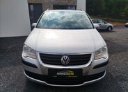 Volkswagen Touran 8