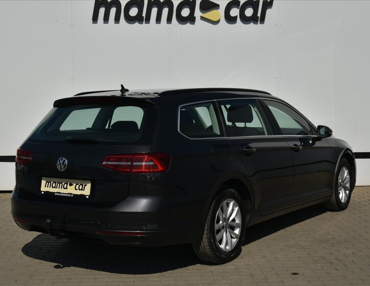 Volkswagen Passat Kombi 1,6 l 88 kw