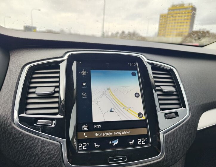 Volvo XC90 SUV / Terénní 2,0 l 235 kw