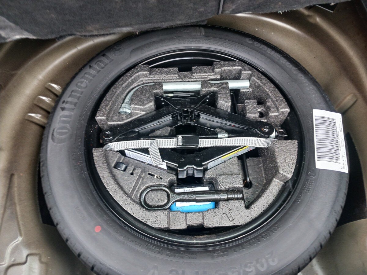 Škoda Superb Kombi 2,0 l 110 kw