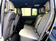 Land Rover Defender SUV 3,0 l 183 kw