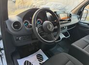 Mercedes-Benz Sprinter 8