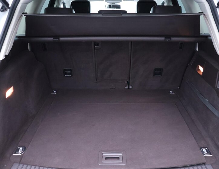 Volkswagen Touareg SUV 3,0 l 193 kw