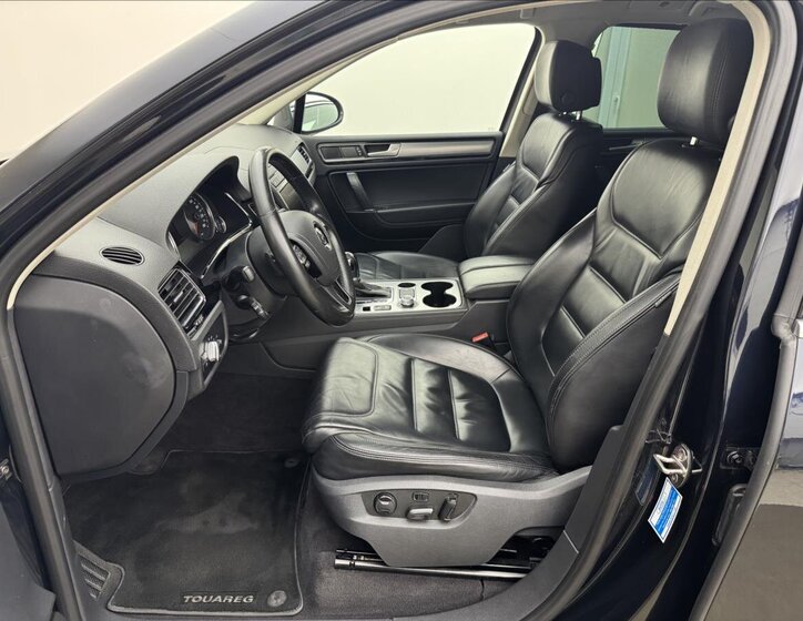 Volkswagen Touareg SUV / Terénní 3,0 l 193 kw
