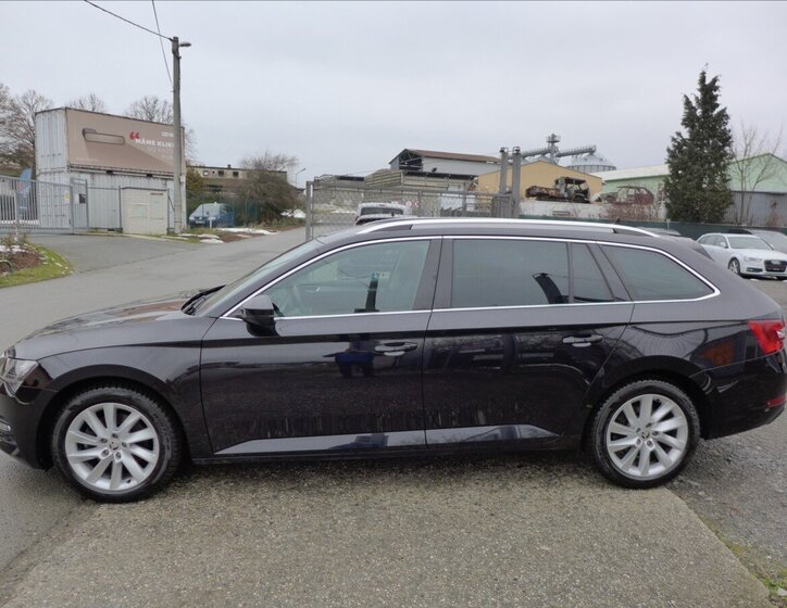 Škoda Superb Kombi 2,0 l 110 kw