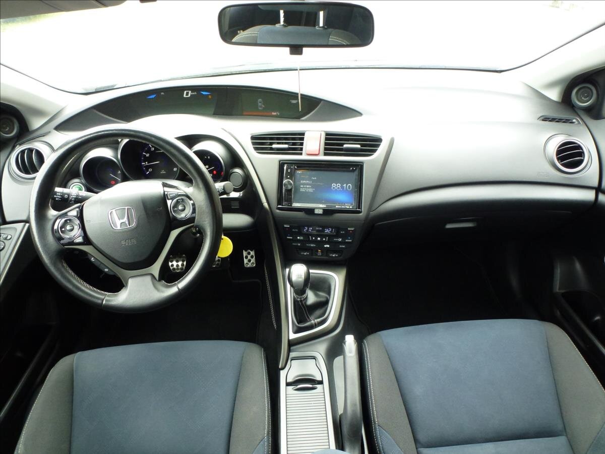 Honda Civic Hatchback 1,8 l 104 kw