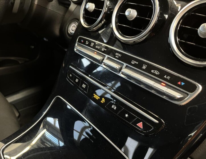 Mercedes-Benz GLC 18