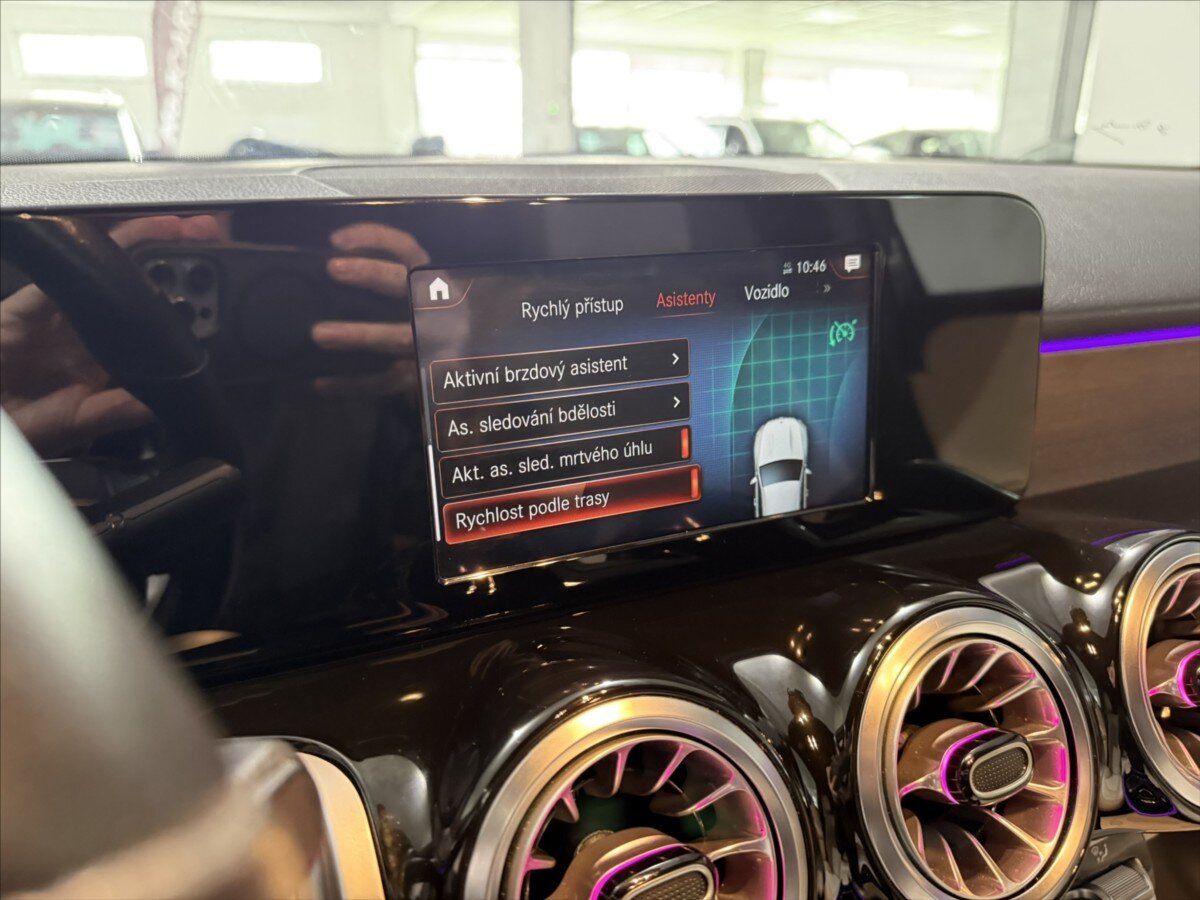 Mercedes-Benz GLB SUV / Terénní 2,0 l 110 kw