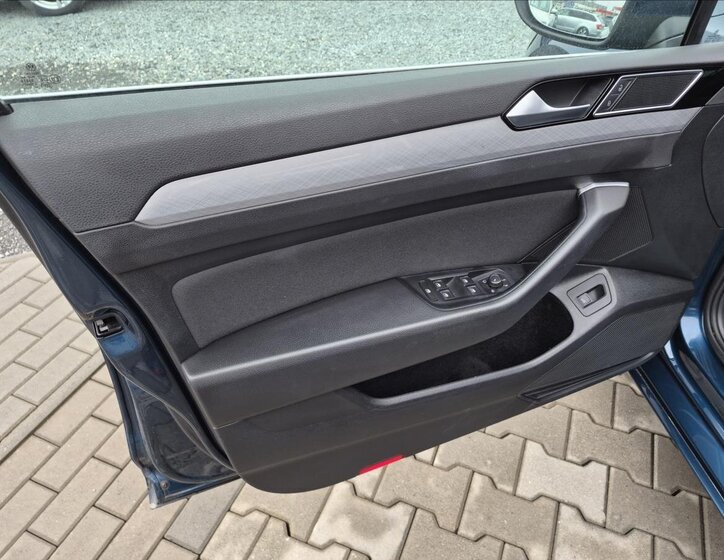 Volkswagen Passat Kombi 2,0 l 110 kw