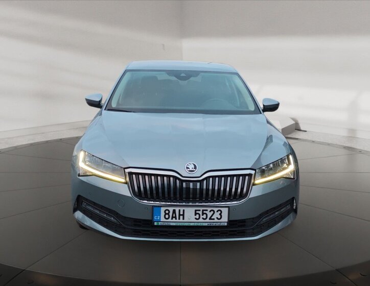 Škoda Superb Liftback 2,0 l 110 kw