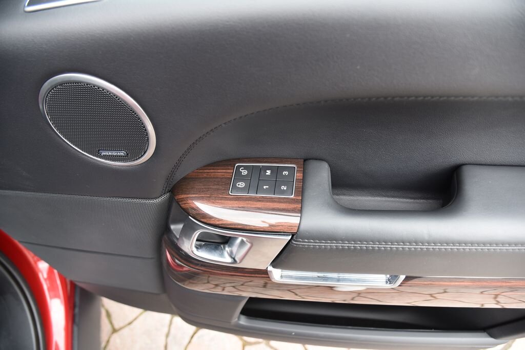 Land Rover Range Rover SUV / Terénní 4,4 l 250 kw