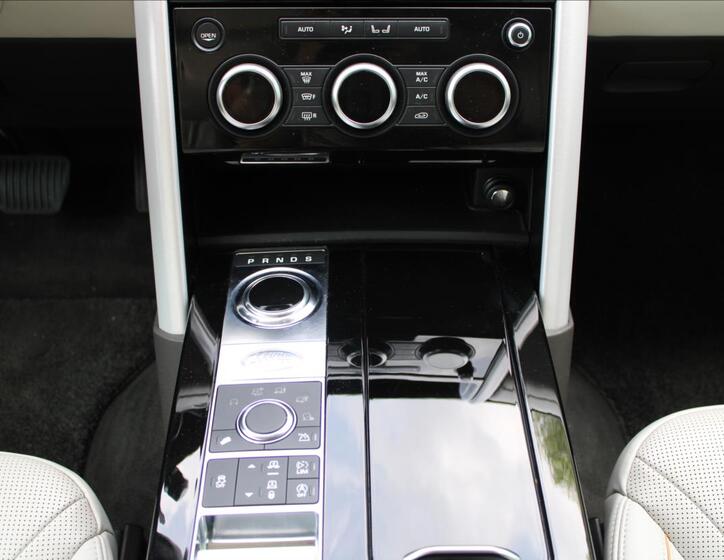 Land Rover Discovery 30