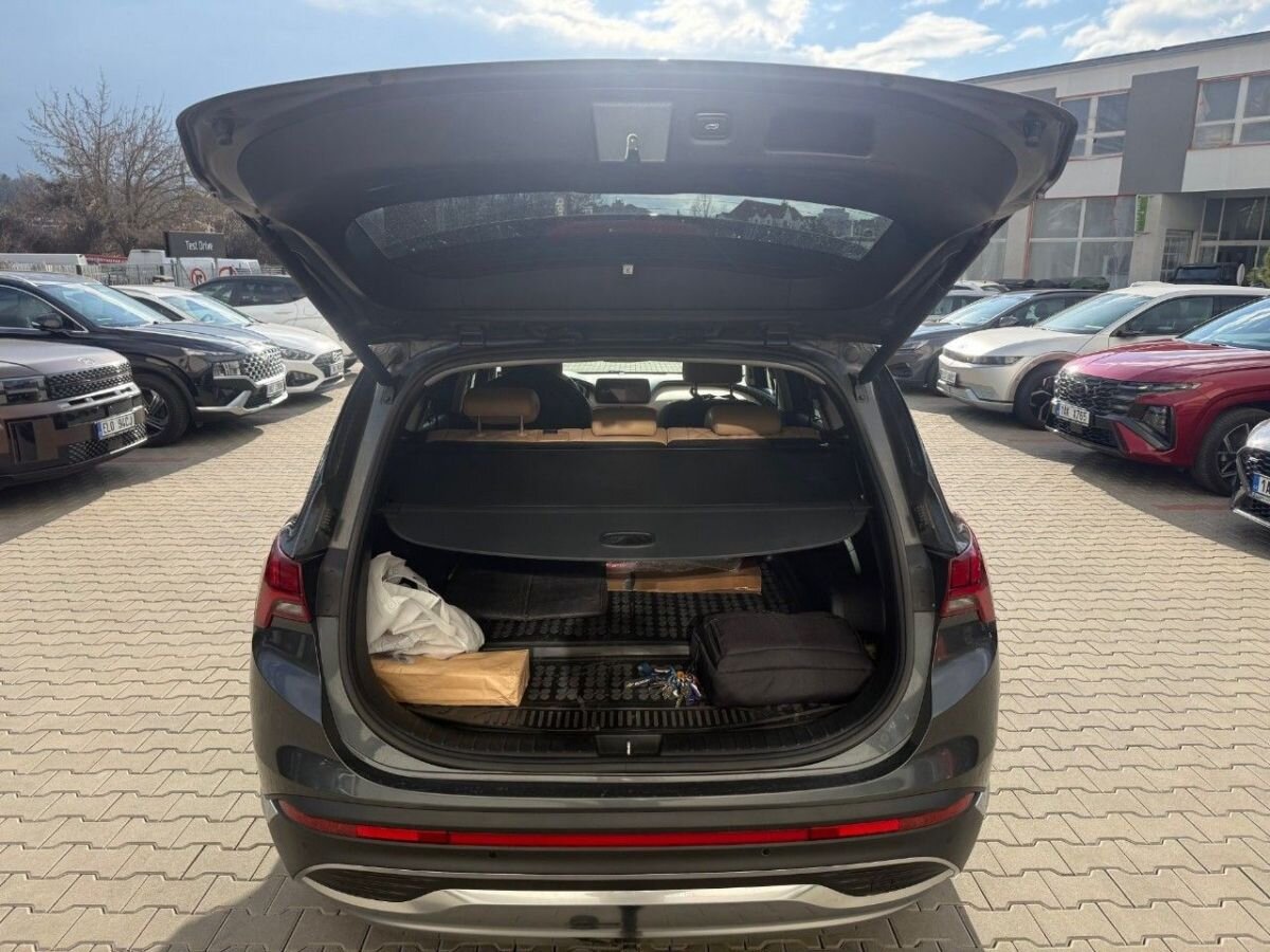 Hyundai Santa Fe SUV / Terénní 2,2 l 148 kw