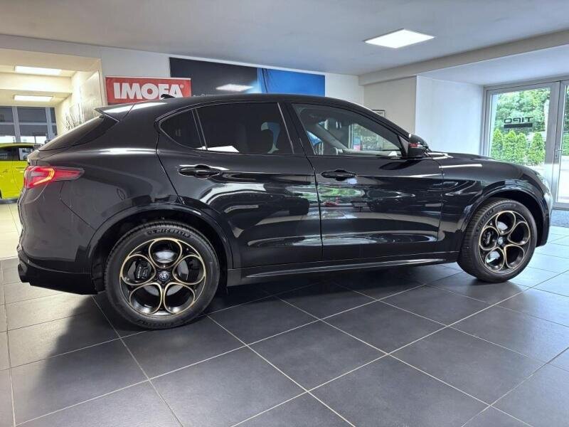 Alfa Romeo Stelvio SUV / Terénní 2,0 l 206 kw