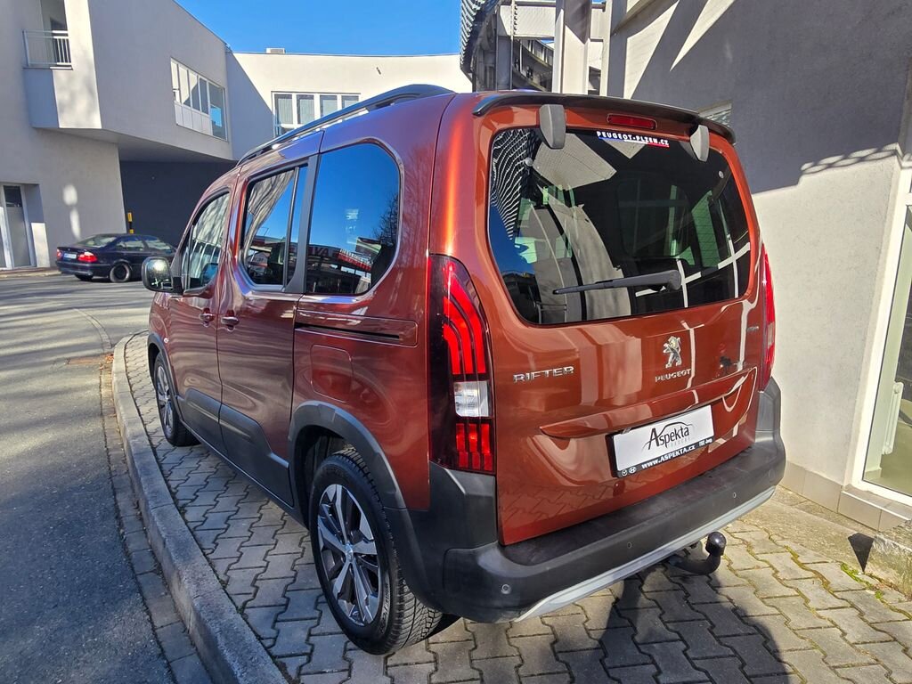 Peugeot Rifter VAN / Minibus 1,2 l 96 kw