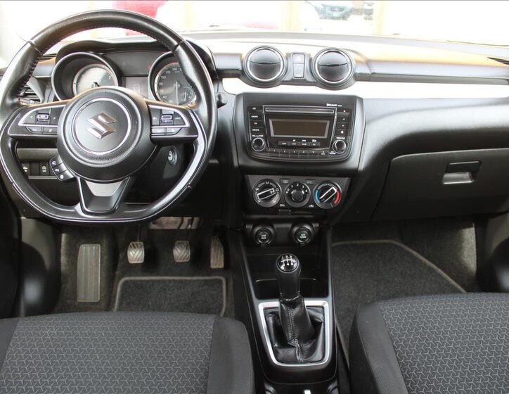 Suzuki Swift Hatchback 1,2 l 61 kw