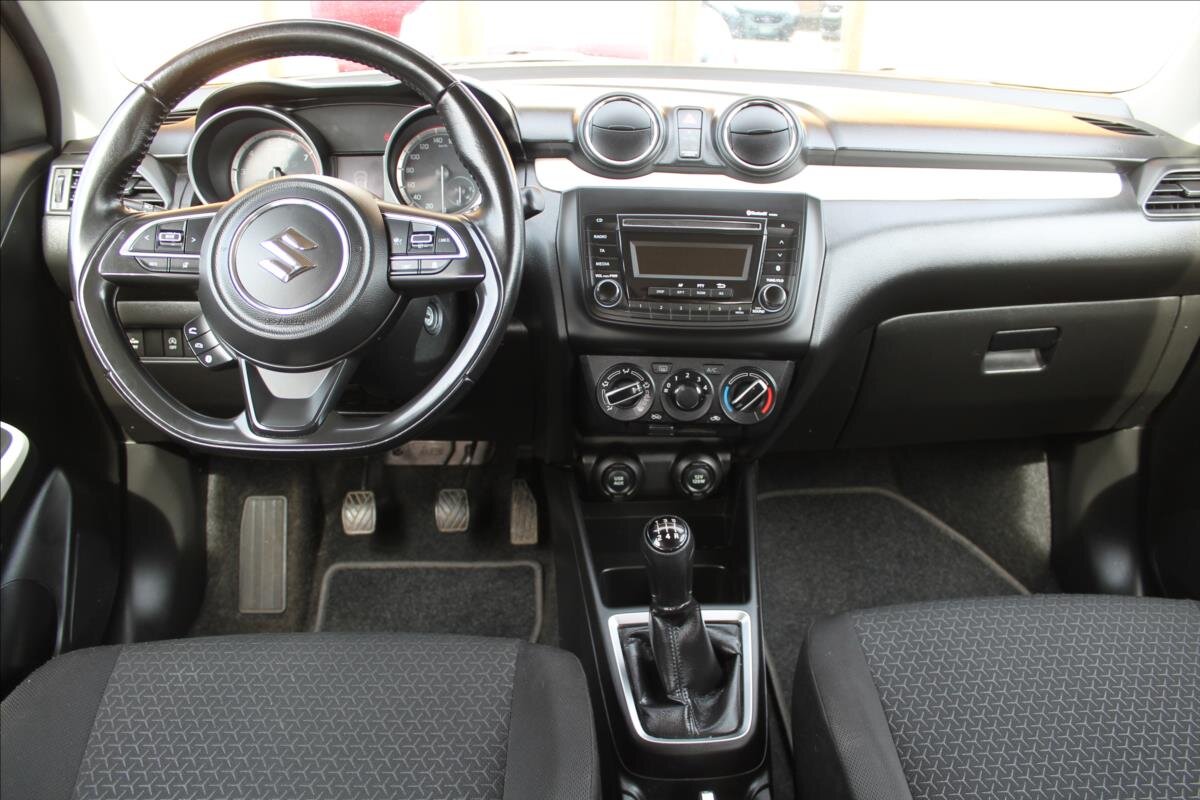 Suzuki Swift Hatchback 1,2 l 61 kw