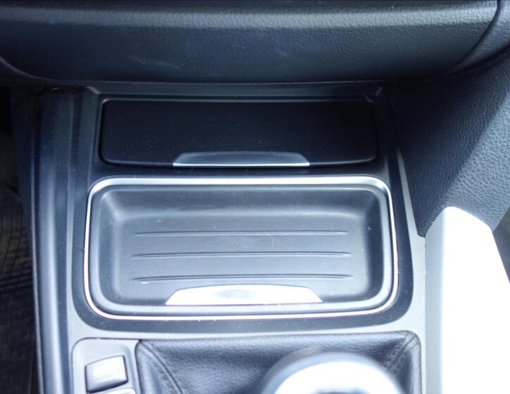 BMW Řada 3 Sedan / Limuzína 2,0 l 105 kw