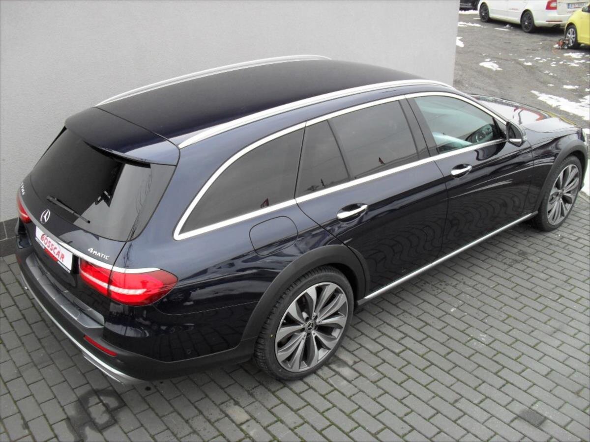 Mercedes-Benz Třídy E Kombi 3,0 l 190 kw