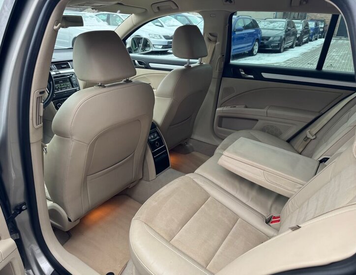 Škoda Superb Kombi 3,6 l 191 kw