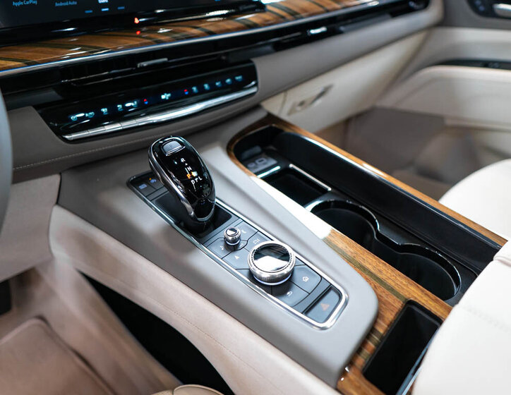 Cadillac Escalade 28