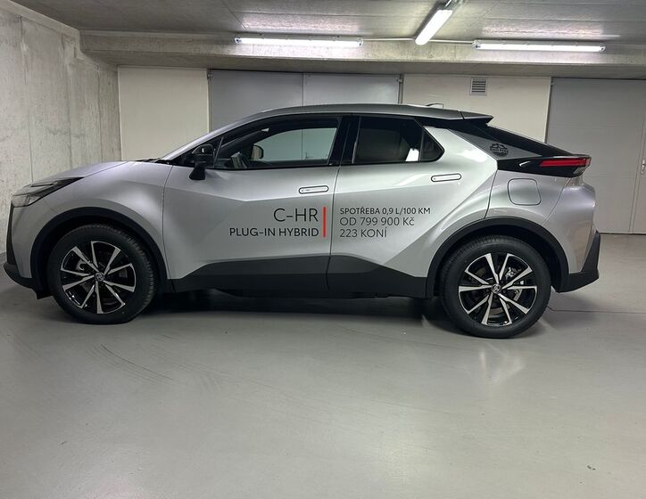 Toyota C-HR 7