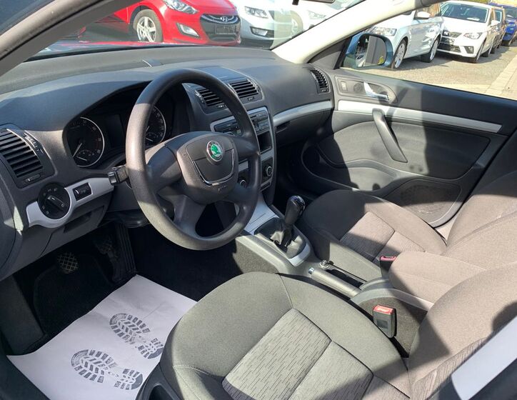 Škoda Octavia 14