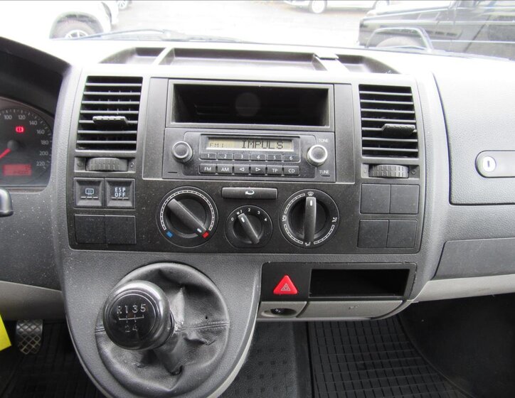Volkswagen Transporter Skříň 1,9 l 62 kw