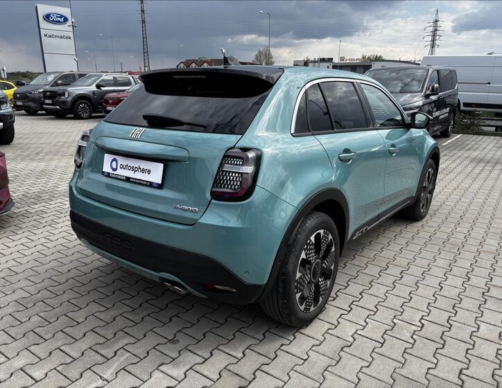 Fiat 600 SUV / Terénní 1,2 l 100 kw