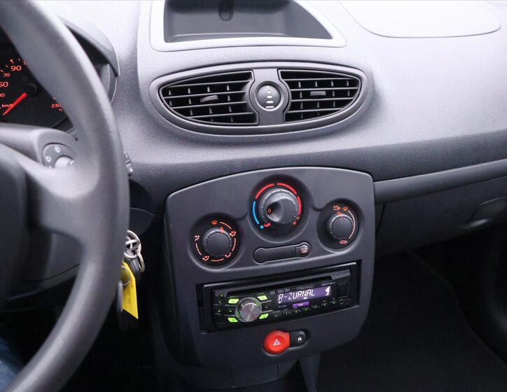 Renault Clio 21