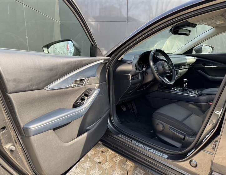 Mazda CX-30 CUV / Crossover 2,0 l 90 kw