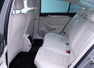 Volkswagen Passat 16