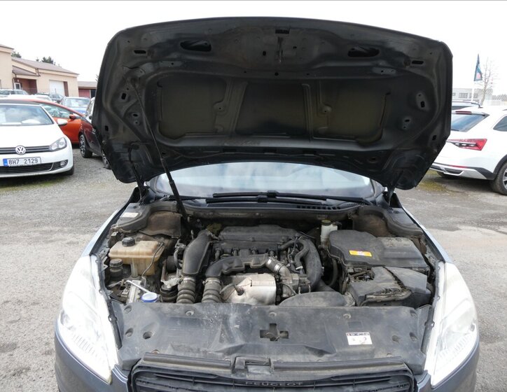 Peugeot 508 Sedan / Limuzína 1,6 l 115 kw