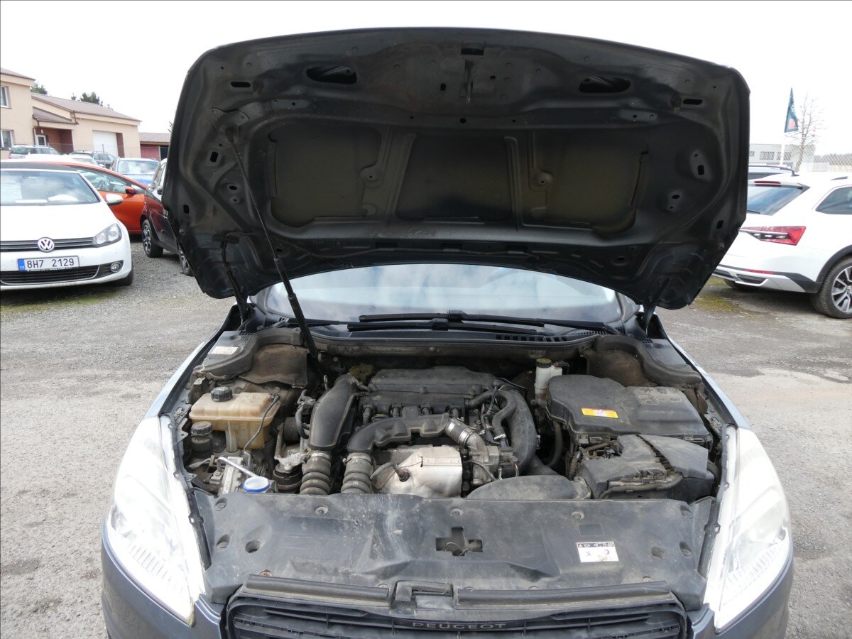 Peugeot 508 Sedan / Limuzína 1,6 l 115 kw