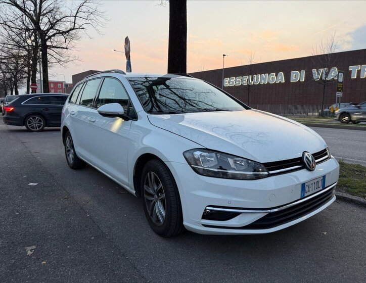 Volkswagen Golf Kombi 2,0 l 110 kw