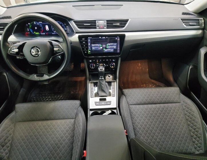 Škoda Superb Kombi 1,4 l 115 kw