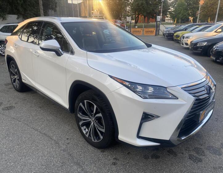 Lexus RX 21