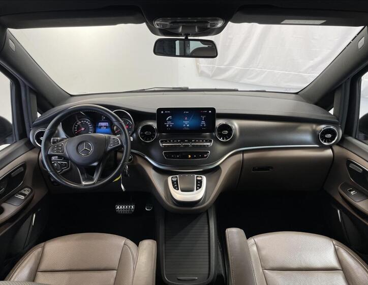 Mercedes-Benz Třídy V 13