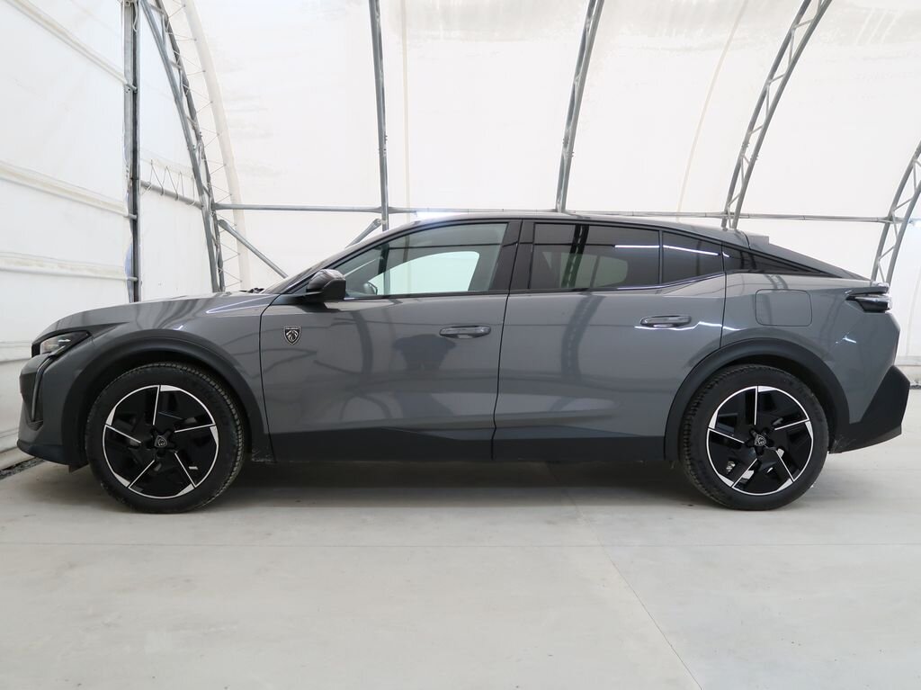 Peugeot 408 Liftback 1,6 l 133 kw