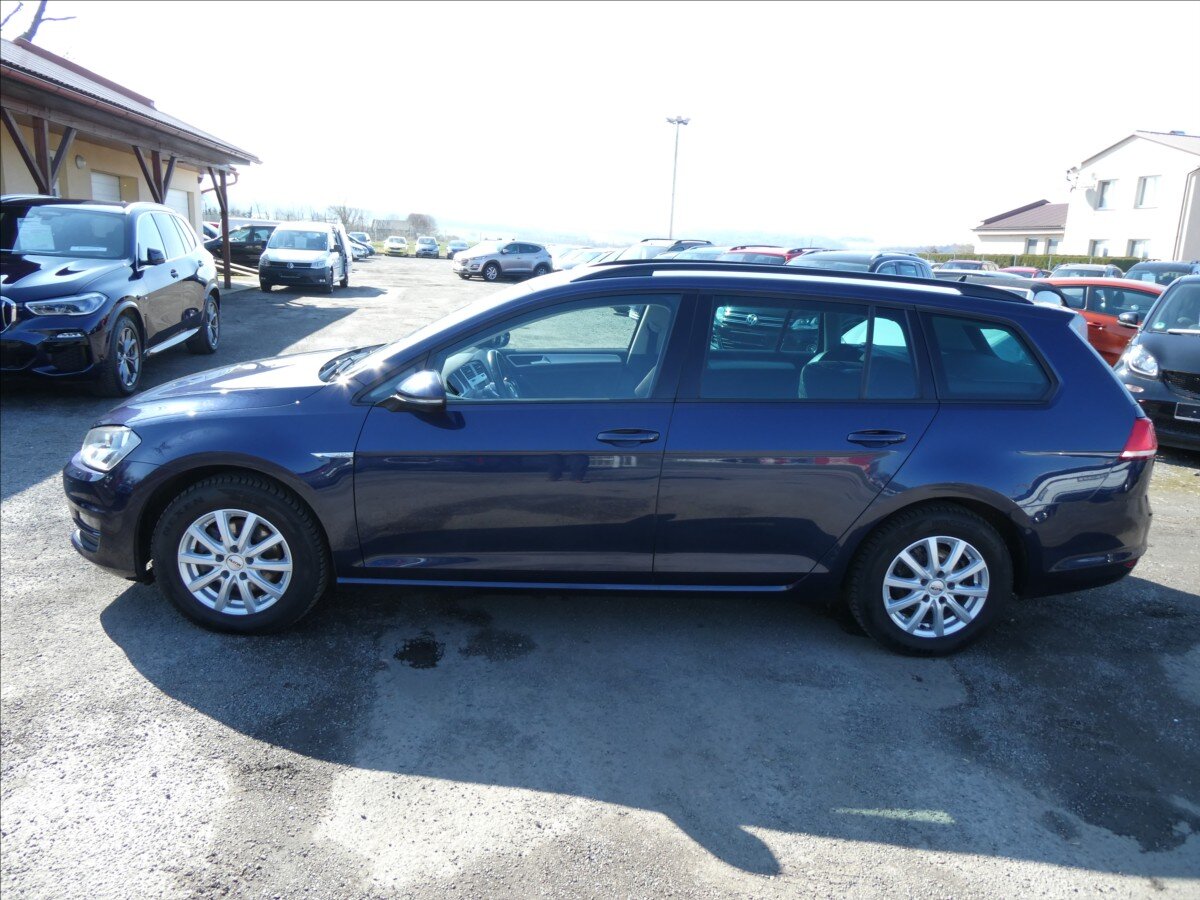 Volkswagen Golf Kombi 1,6 l 81 kw