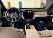 Volvo XC90 SUV / Terénní 2,0 l 184 kw