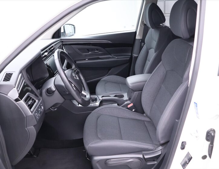 SsangYong Korando SUV / Terénní 1,5 l 120 kw