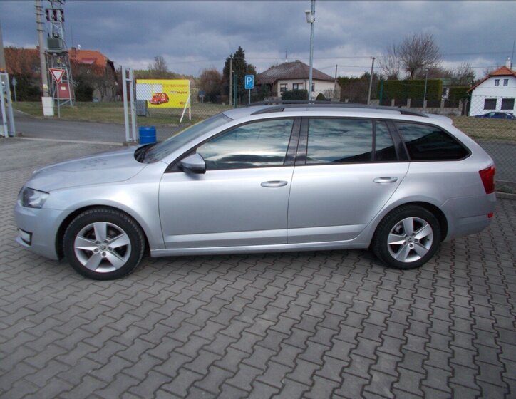 Škoda Octavia Kombi 1,6 l 77 kw