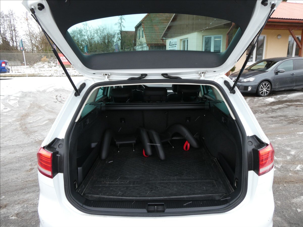 Volkswagen Passat Kombi 2,0 l 110 kw