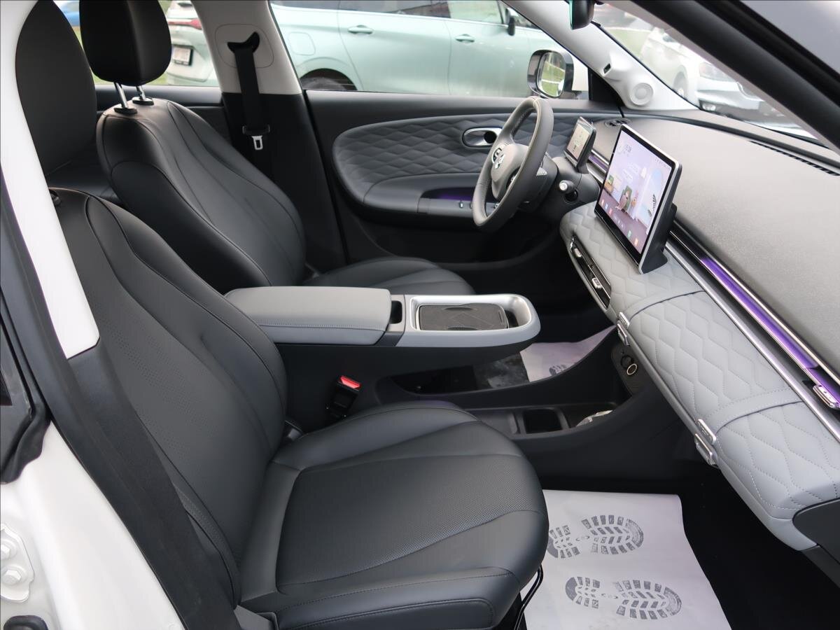 Dongfeng Box Hatchback 0,0 70 kw