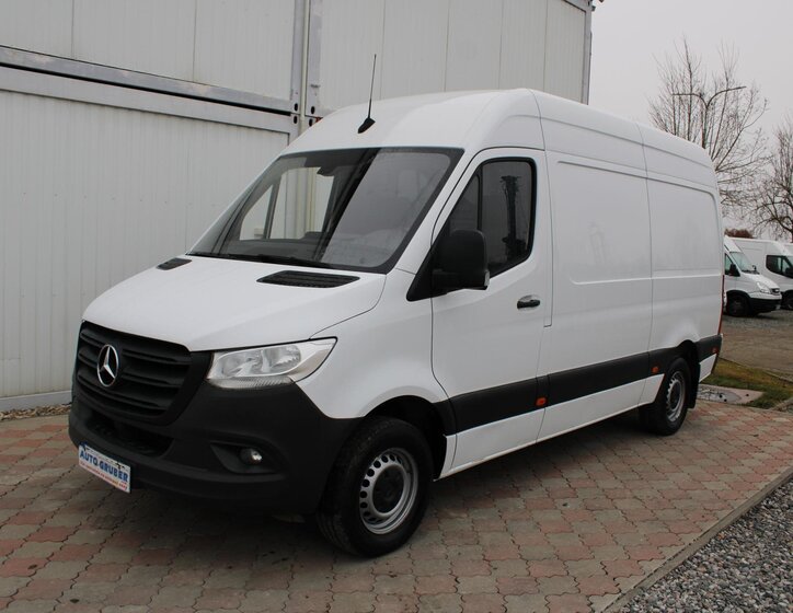 Mercedes-Benz Sprinter 1