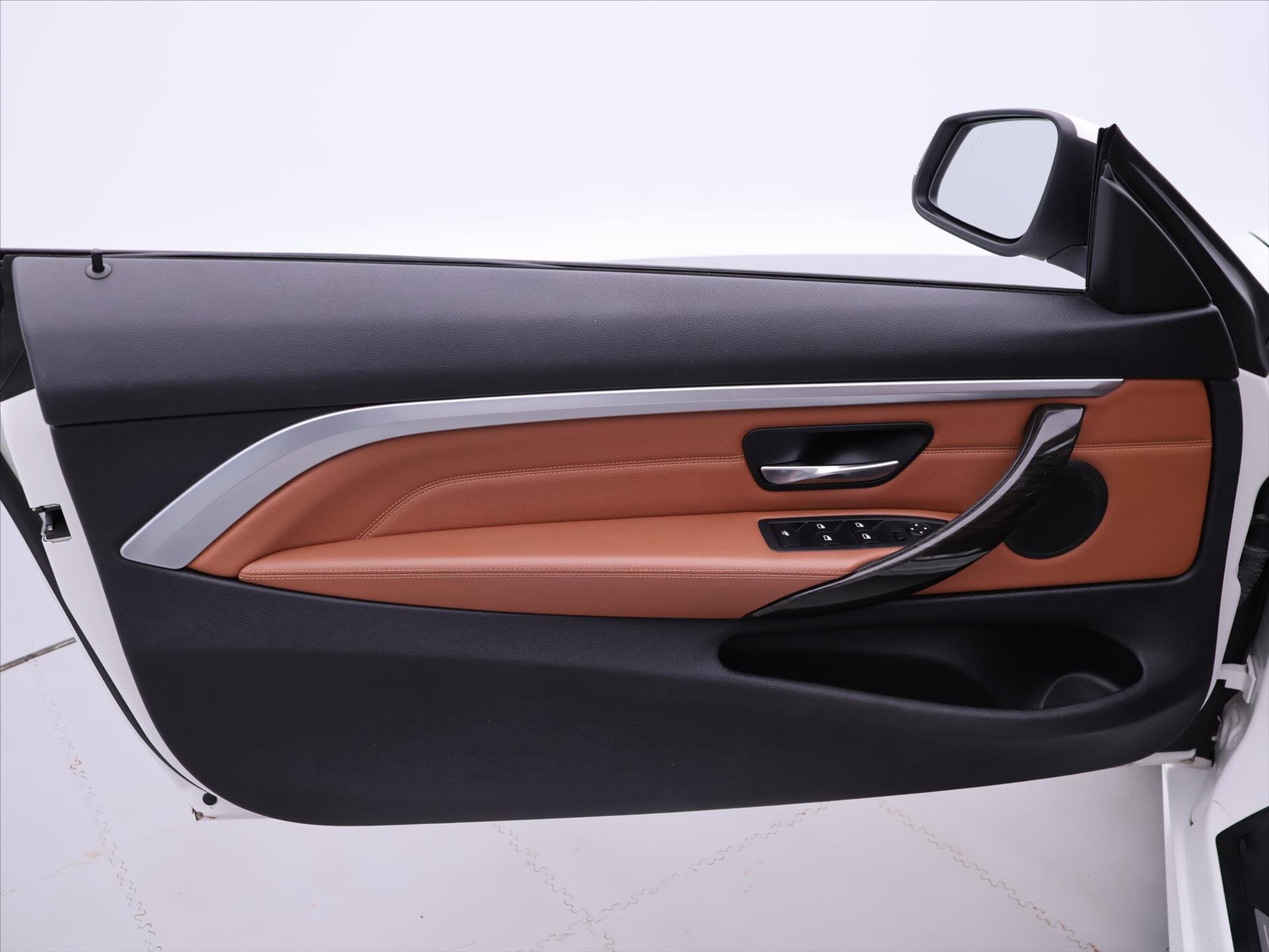 BMW Řada 4 Kabriolet 2,0 l 135 kw